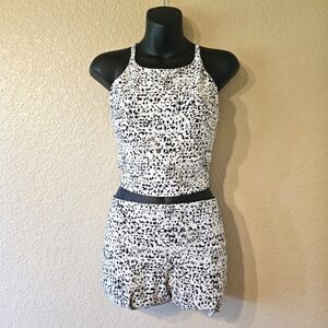 Old Navy Active biker short bra set size medium